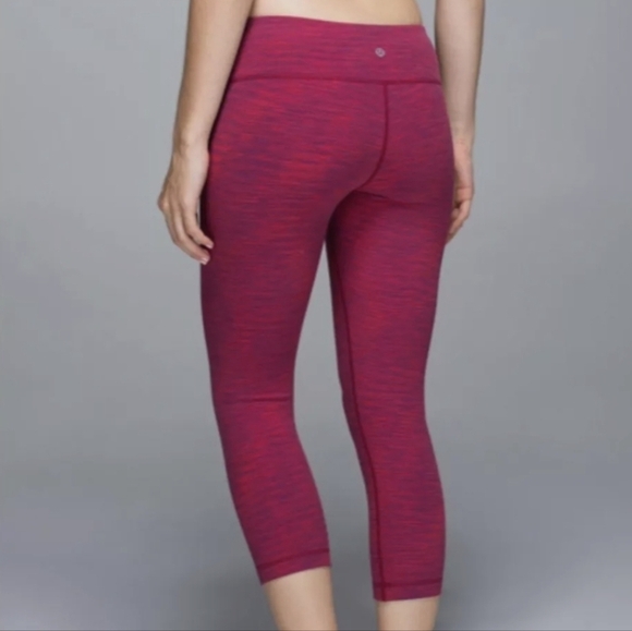 Lululemon Bumbleberry leggings - Picture 2 of 11